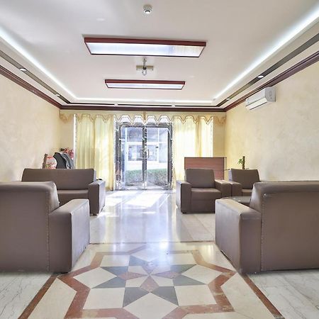 Oyo 366 Waves Hotel عجمان المظهر الخارجي الصورة