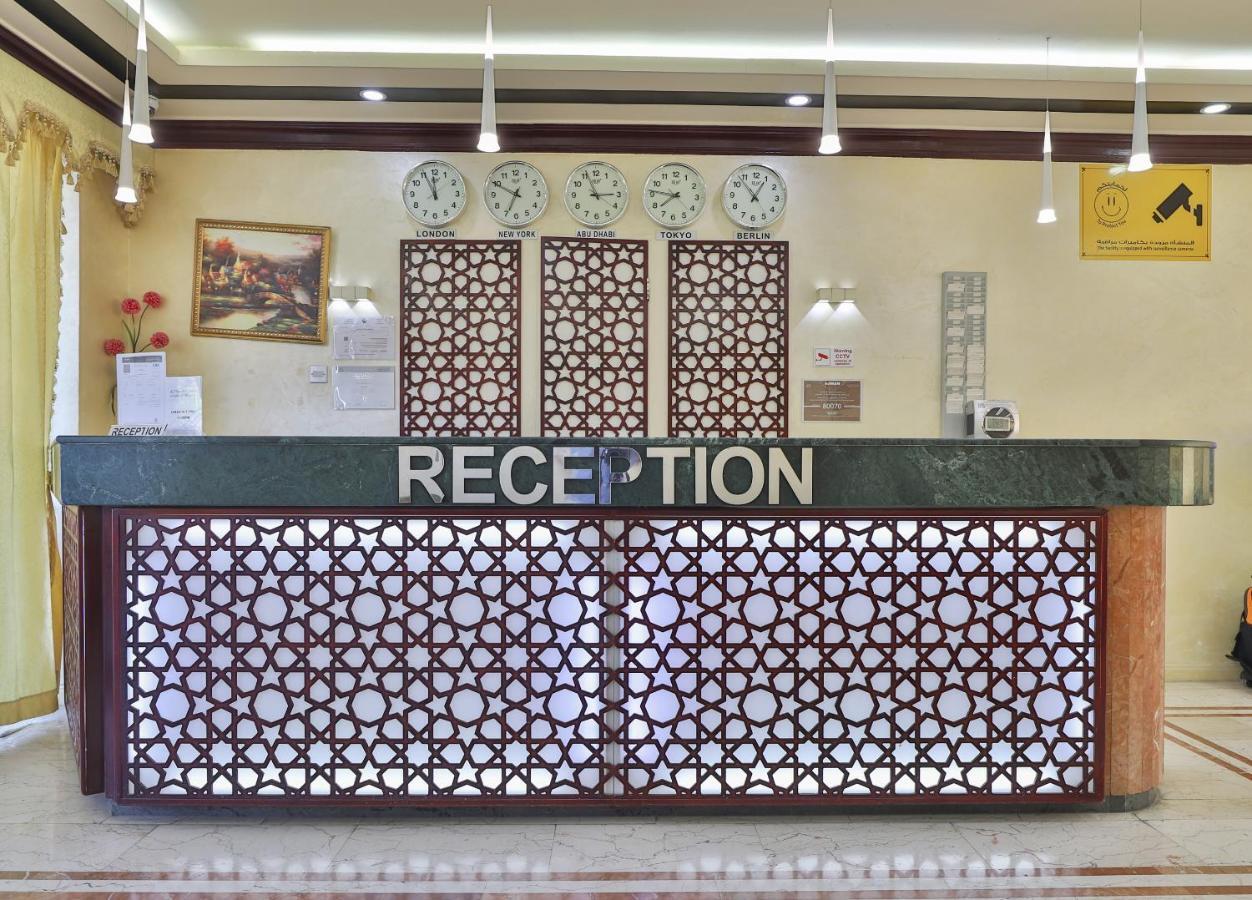 Oyo 366 Waves Hotel عجمان المظهر الخارجي الصورة